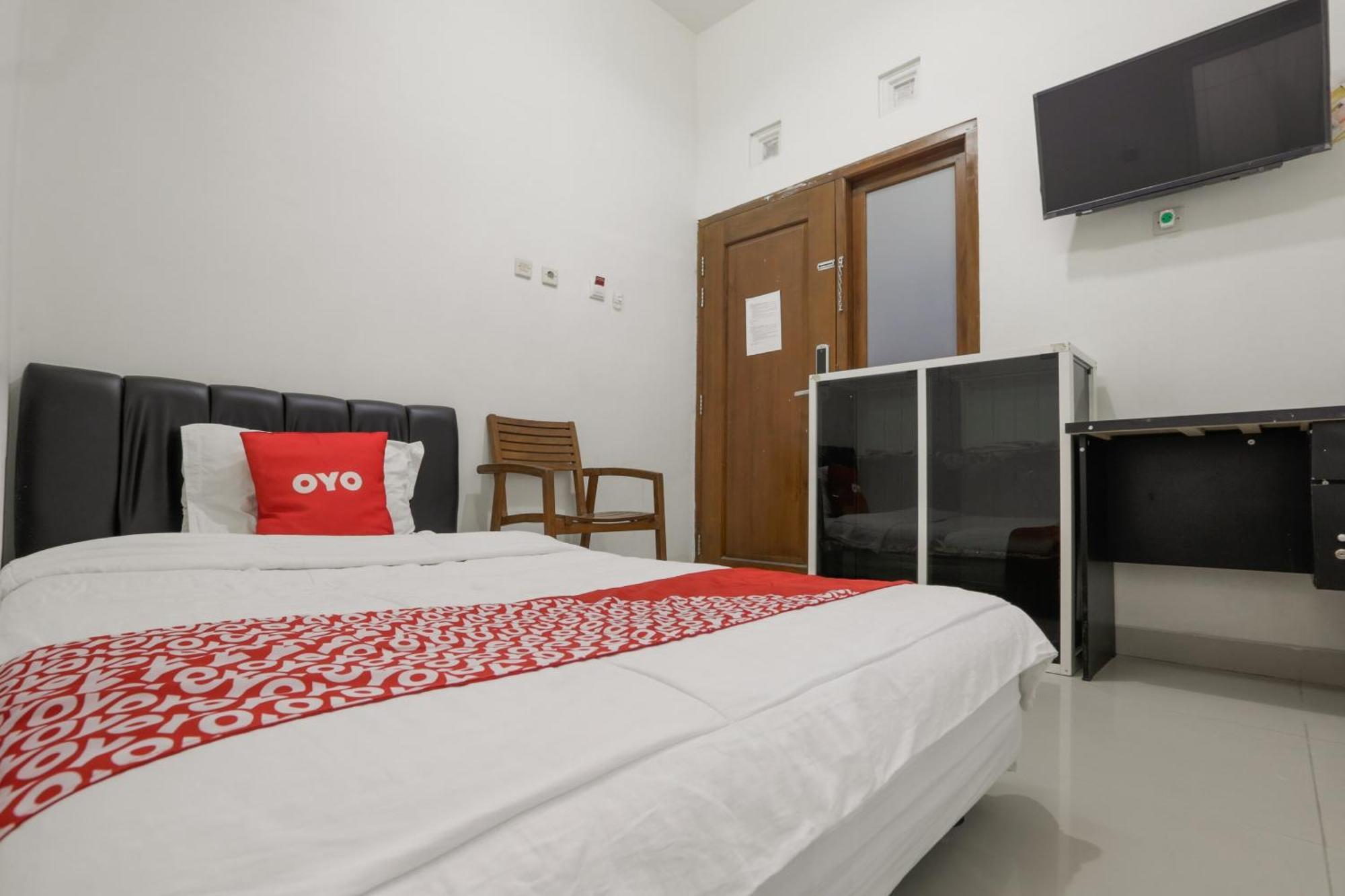 Super Oyo 3838 Tamansari Guest House Solo Exterior foto